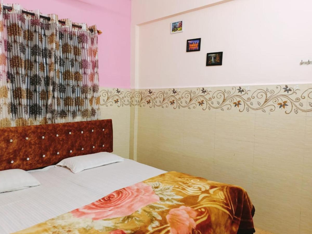 Xaviers Guest House コルバ エクステリア 写真